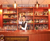 河源酒吧，需要调酒师和吧员若名