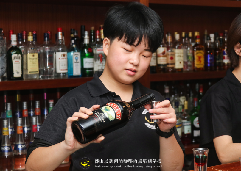 如何节约酒吧成本？